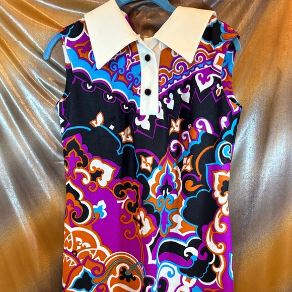Colorful Patterned Sleeveless vintage 70’s maxi dress. 36” bust‎ 502